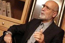 مشاور وزیر بهداشت: تنها پنج مورد از شکایت مردم به ۱۶۹۰ مربوط به تخلفات تعرفه‌ای است