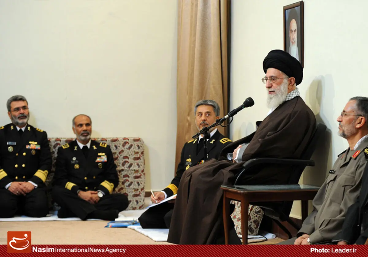 رهبر انقلاب: نیروهای مسلح بدون در نظر گرفتن محاسبات سیاسی آمادگی‌های خود را افزایش دهند