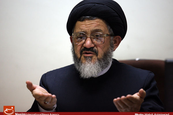 اکرمی: حسن مدرس، روحانی خط‌شکن در ورود حوزه‌های علمیه به عرصه سیاست بود