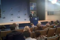 دبیرکل ناتو: اقدامات متجاوزانه روسیه در تجهیز نظامی جدایی‌طلبان اوکراینی را محکوم می‌کنیم