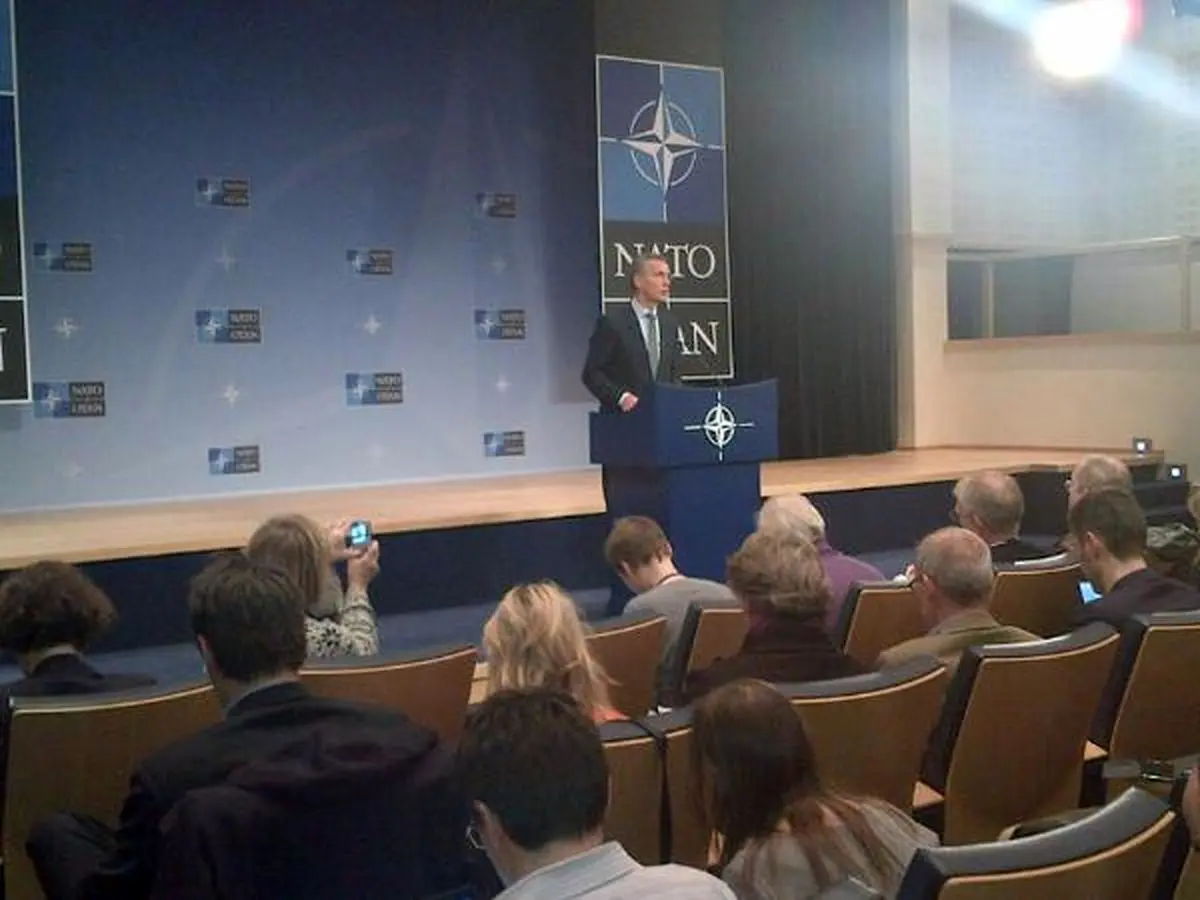 دبیرکل ناتو: اقدامات متجاوزانه روسیه در تجهیز نظامی جدایی‌طلبان اوکراینی را محکوم می‌کنیم