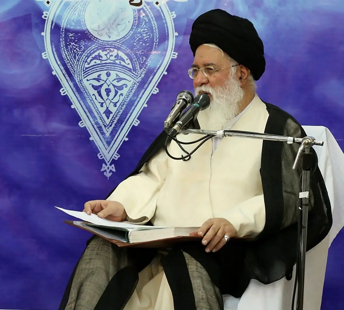 آیت‌الله علم‌الهدی: نظارت بر رهبری استصوابی نیست
