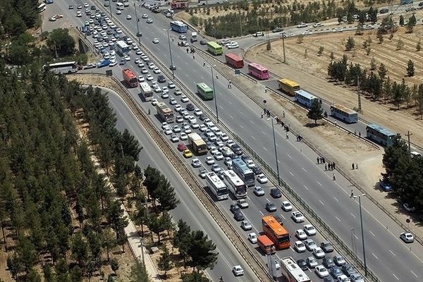 مدیر کل ایمنی و ترافیک راهداری: تردد جاده‌ای در چهار روز گذشته افزایش ۱۶۱ درصدی داشت