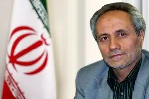 معاون وزیر ارتباطات: ترافیک مکالمه با سیم‌کارت همراه اول و ایرانسل قاچاق می‌شود