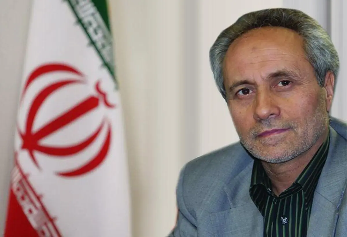 معاون وزیر ارتباطات: ترافیک مکالمه با سیم‌کارت همراه اول و ایرانسل قاچاق می‌شود