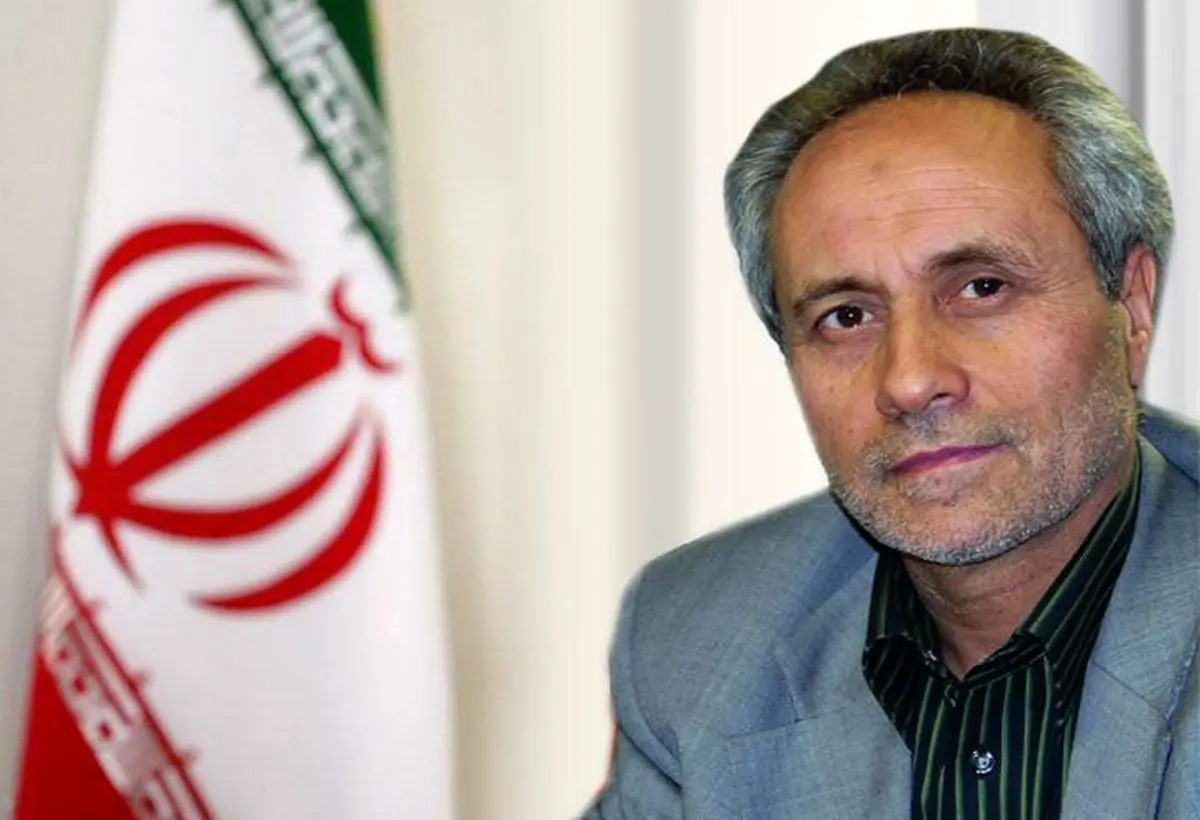 معاون وزیر ارتباطات: ترافیک مکالمه با سیم‌کارت همراه اول و ایرانسل قاچاق می‌شود