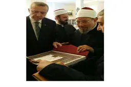 رئیس‌جمهور ترکیه حکم پلیس بین‌الملل برای بازداشت قرضاوی را محکوم کرد