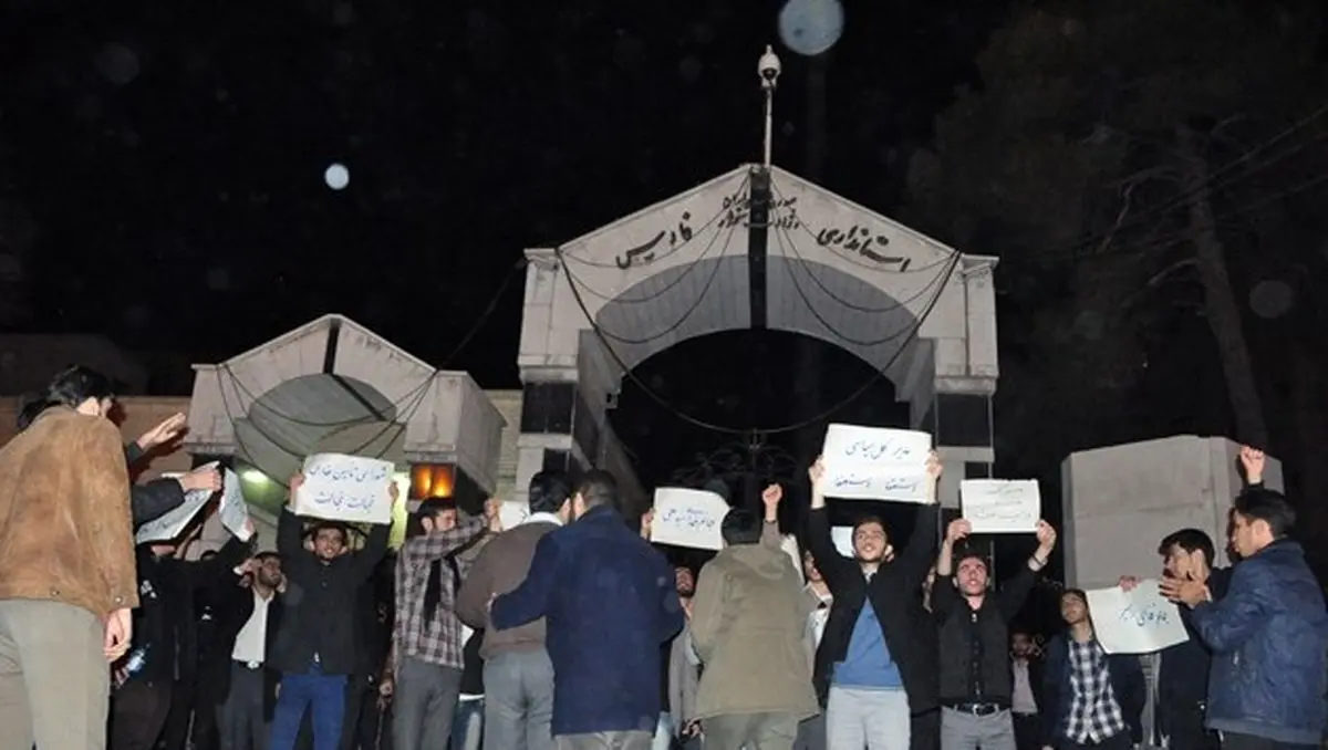 "صدور مجوز حضور فتنه‌گران در شیراز لکه ننگی برای دولت است"