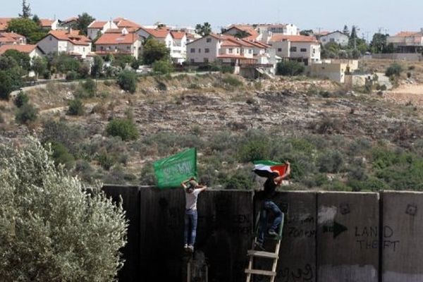 دستور مصادره بیش از ۳۳ هکتار اراضی فلسطینی در غرب رام الله صادر شد