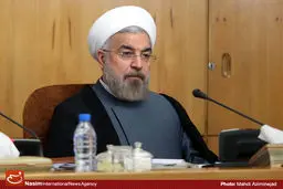 رئیس‌جمهور: کاهش قیمت نفت فرصتی است تا وابستگی بودجه را از درآمدهای نفتی جدا کنیم