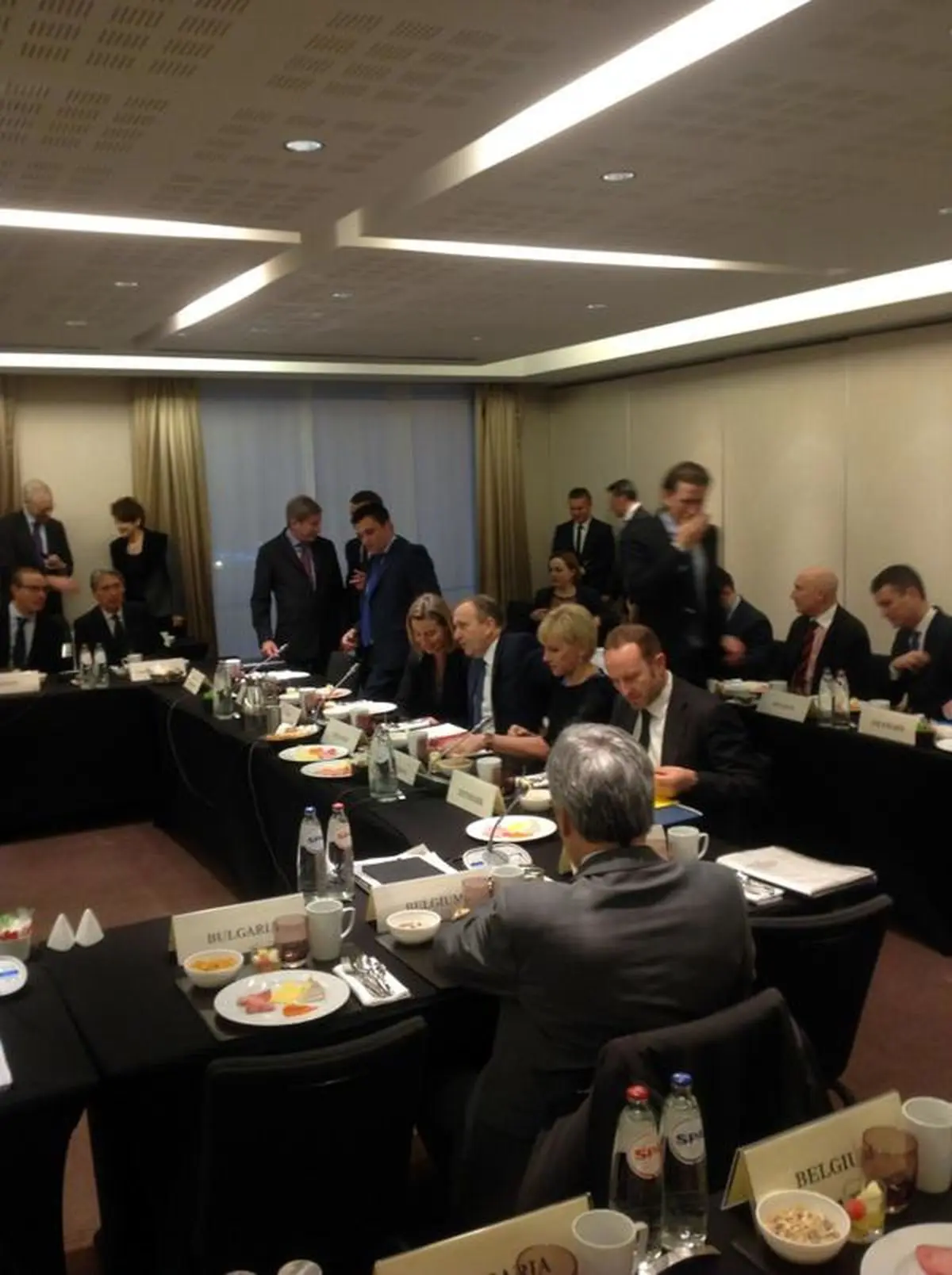 وزرای خارجه اتحادیه اروپا، در صبحانه کاری با موضوع اوکراین شرکت کردند