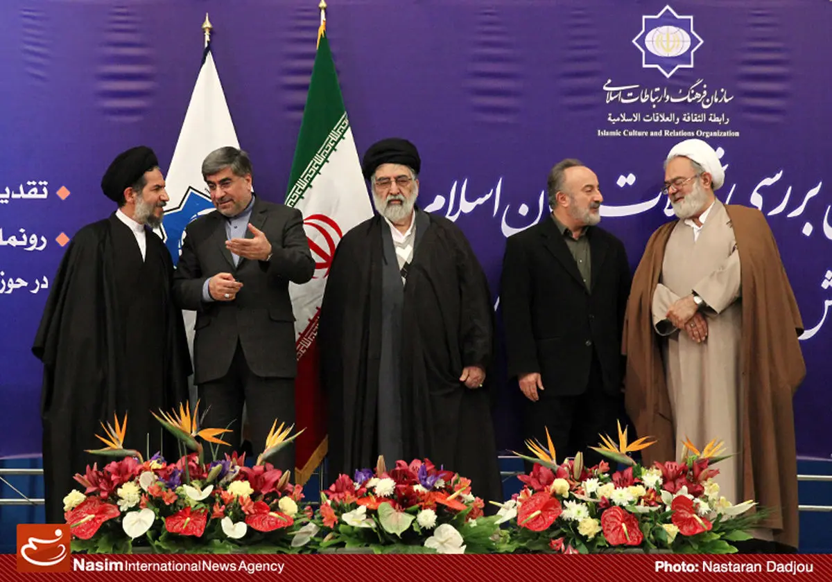 گزارش تصویری:: همایش"بررسی تحولات جهان اسلام، چالش‌ها و فرصت‌های پیش‌رو"