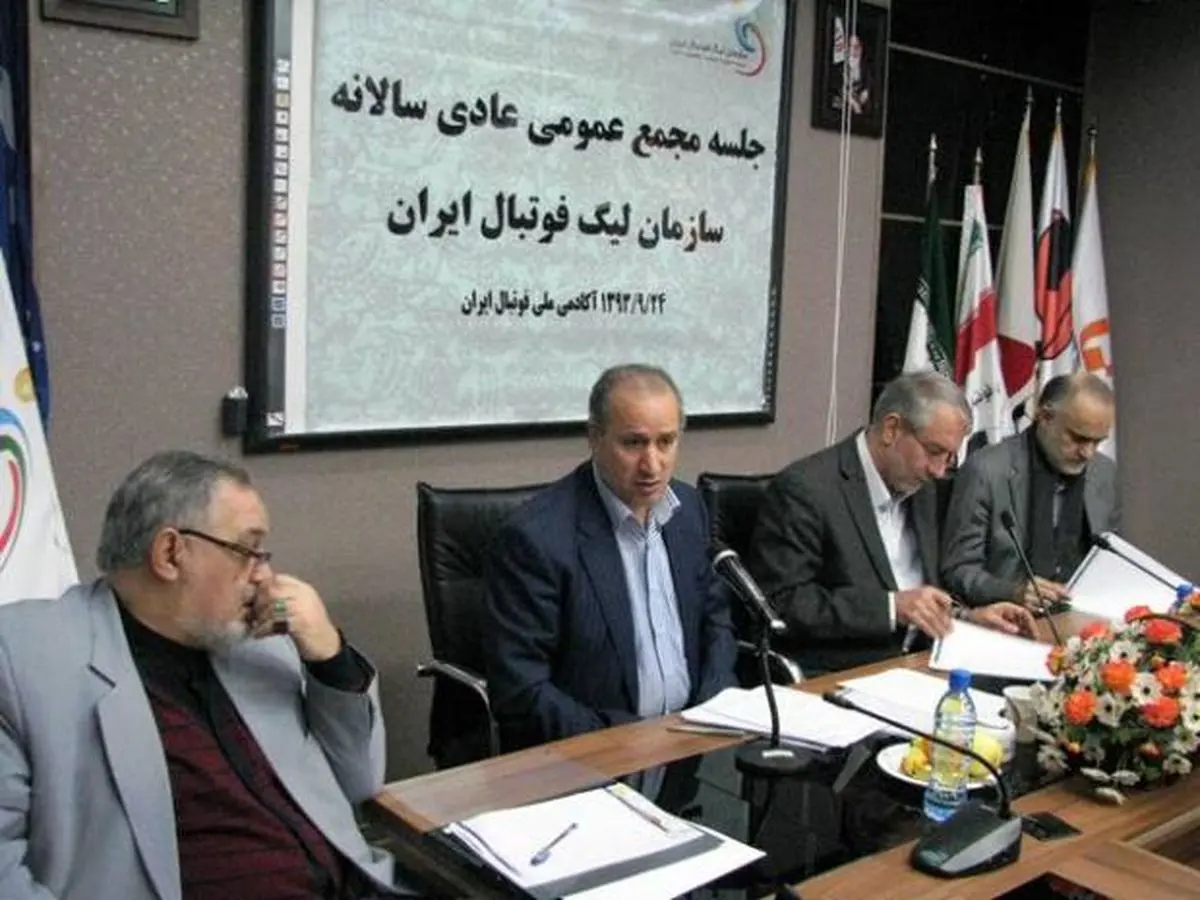 مهدی تاج: بحث سربازها مشکلات زیادی پیش آورد و همچنان لیگ را تهدید می‌کند