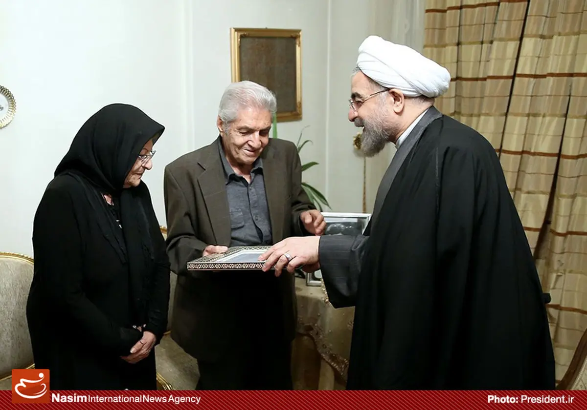 تکریم خانواده شهدا و ایثارگران؛ سنت حسنه رئیس‌‌جمهور