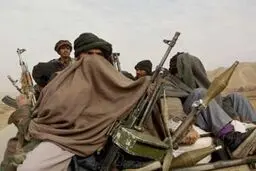 تلفات گروگانگیری در مدرسه پیشاور پاکستان همچنان رو به افزایش است