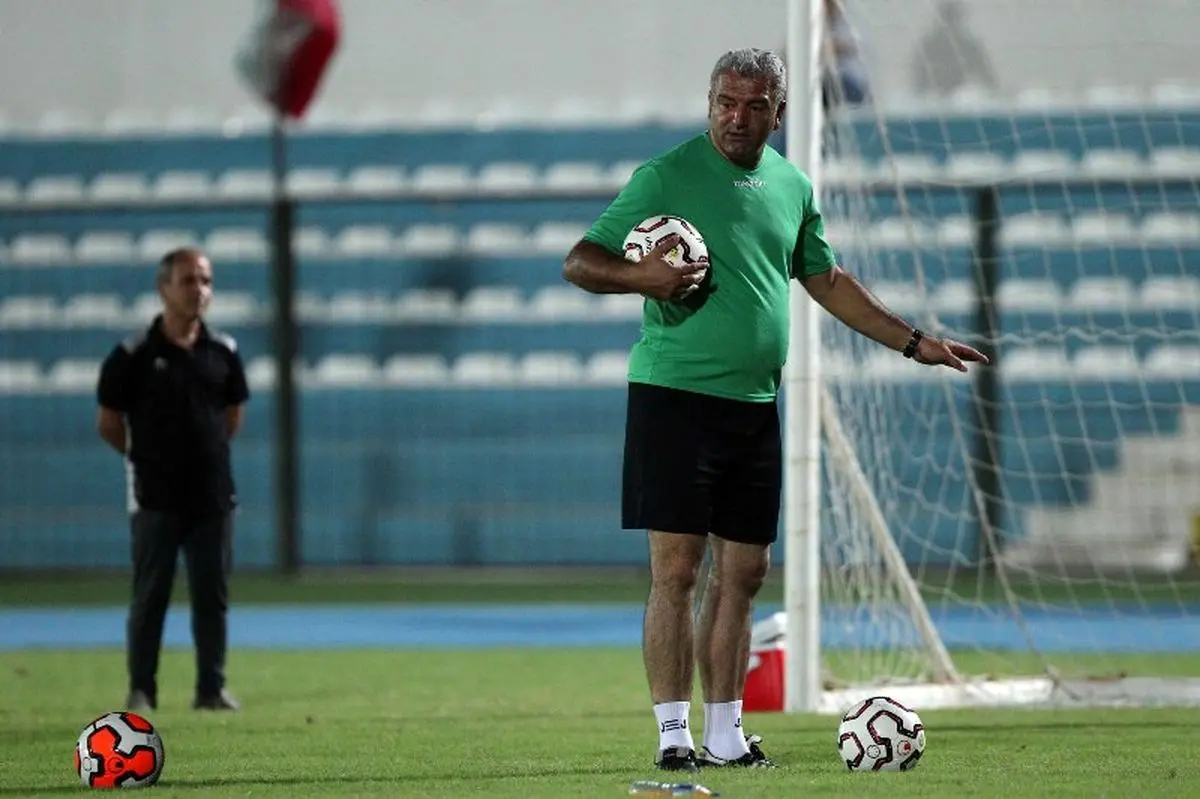 نادر باقری: هیچ تصمیمی برای جدایی مکانی یا نیلسون گرفته نشده است