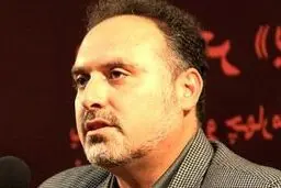 افشین اعلاء: امینی با داشتن خضوع و ظرافت در شعر نگاهی به طنز دارد