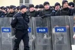 پلیس ترکیه مقر حزب جمهوریت خلق را محاصره کرد