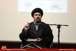حسن خمینی: برهم زدن سخنرانی‌ها در روزهای اخیر در دانشگاه‌ها کار بسیار غلطی است