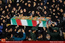 پیکر شش شهید گمنام و یک شهید شناسایی شده مورد استقبال مردم اردبیل قرار گرفت