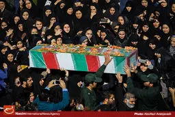 پیکر شش شهید گمنام و یک شهید شناسایی شده مورد استقبال مردم اردبیل قرار گرفت