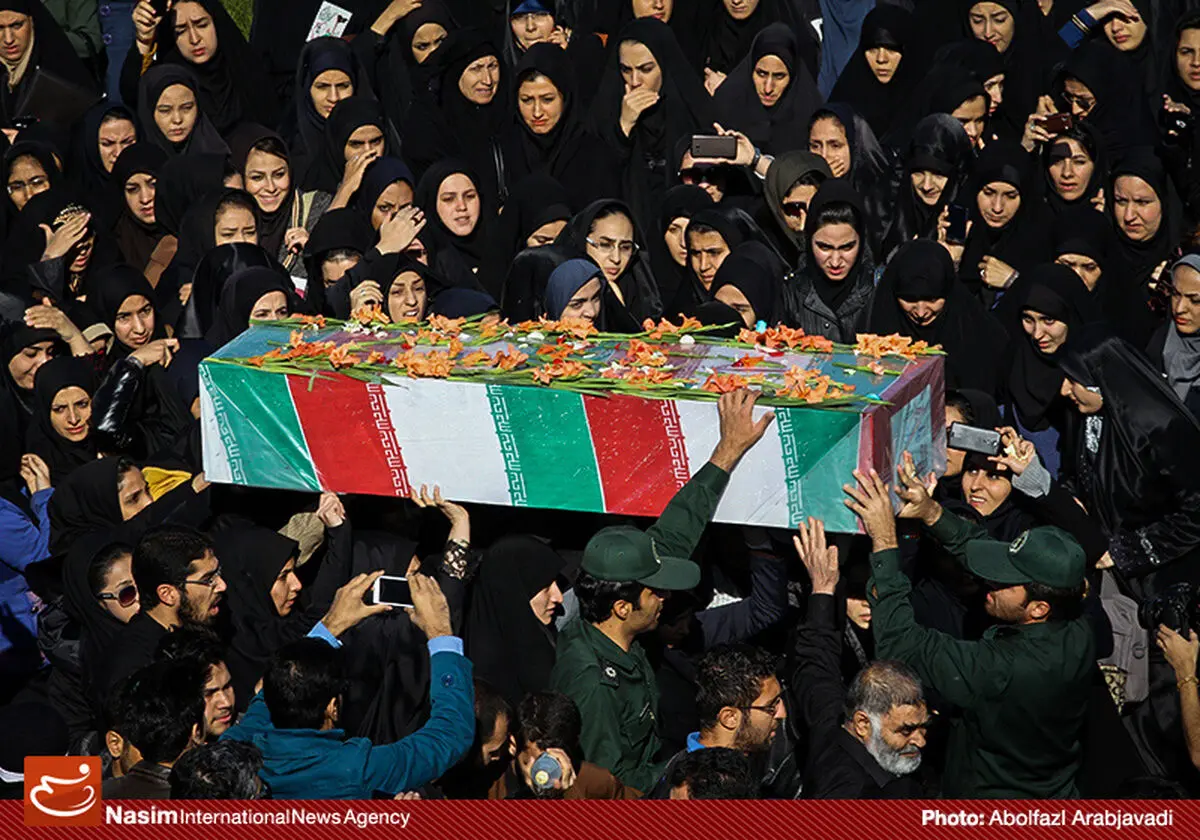پیکر شش شهید گمنام و یک شهید شناسایی شده مورد استقبال مردم اردبیل قرار گرفت