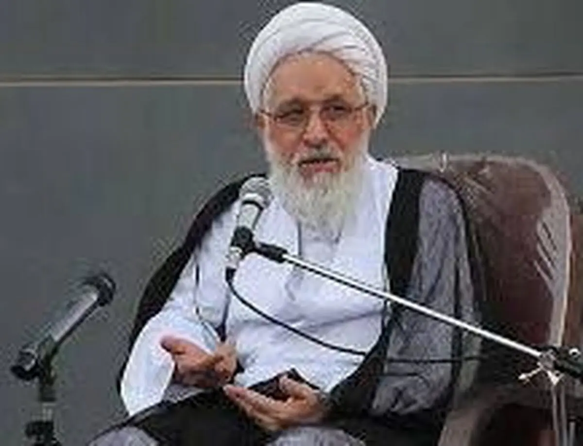 آیت‌الله ایمانی: تلاش دشمن شکستن عمود نظام یعنی ولایت فقیه است