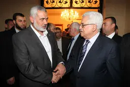اسماعیل هنیه با محمود عباس، تلفنی گفتگو کرد
