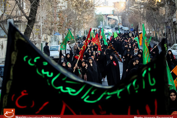 هیئات دانشجویی از دانشگاه تهران تا حسینیه امام خمینی(ره) عزاداری کردند