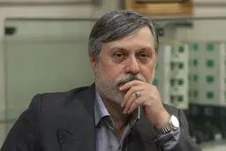 رئیس کمیته حمل و نقل شورای شهر تهران: راه حل مشکل ترافیک تهران، توسعه مترو است