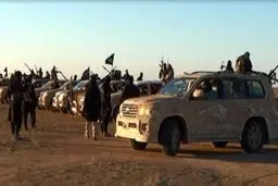 داعش حفر خندق در اطراف موصل را آغاز کرد