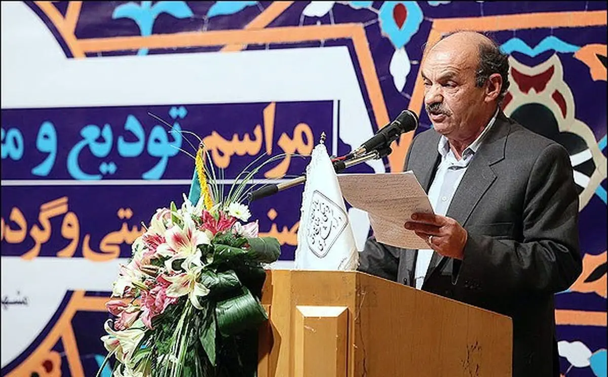 "بیش از هشت هزار نفر به صورت مردمی به زائرین پیاده امام رضا(ع) خدمت می‌کنند"