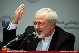 ظریف: روسای نمایندگی‌های ایران دیپلماسی اقتصادی را با جدیت و ابتکار پیگیری کنند