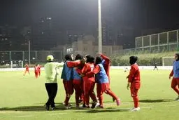 سرمربی تیم فوتبال بانوان شهرداری بم: از سرمربی تیم ملی شناختی ندارم