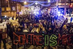 تظاهرات در اعتراض به عدم اعلام جرم علیه پلیس قاتل سیاه‌پوست ‌آمریکایی در میلواکی برگزار شد