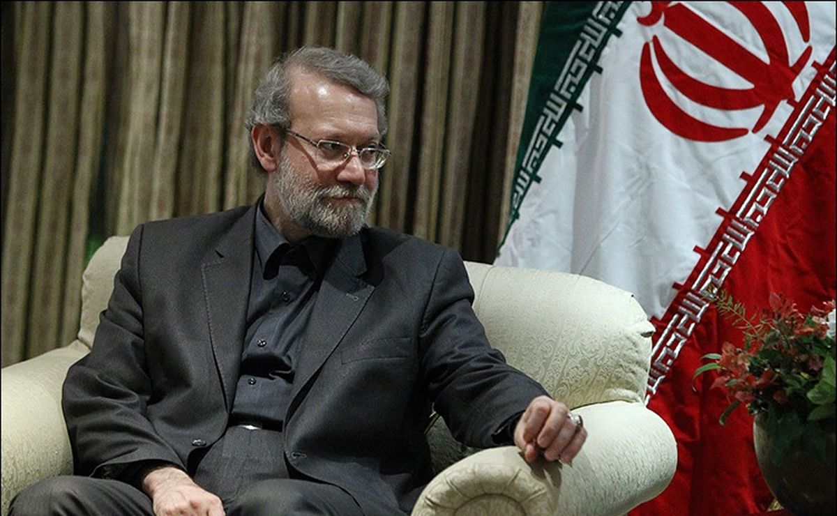 لاریجانی: مساله ریزگرد‌ها و گسترش بیایان‌های ایران و عراق باید مورد توجه قرار گیرد
