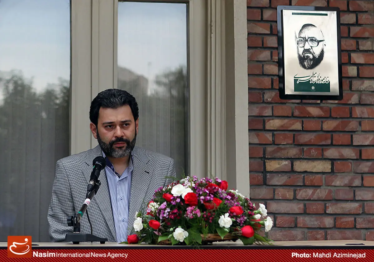 محمدرضا ورزی: تصویربرداری "معمای شاه" ادامه دارد اما به سختی