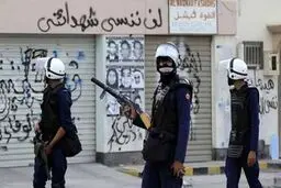 نظامیان آل خلیفه به منازل انقلابیون بحرین در حومه منامه یورش بردند