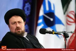 سید حسن خمینی: دشمن از همه حربه‌ها برای ضربه‌زدن به نظام اسلامی استفاده می‌کند