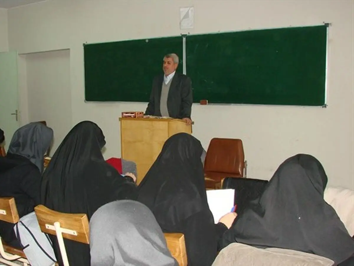 بخشنامه انتخاب اعضای هیات علمی نمونه سال ۹۴ به دانشگاه‌ها ابلاغ شد