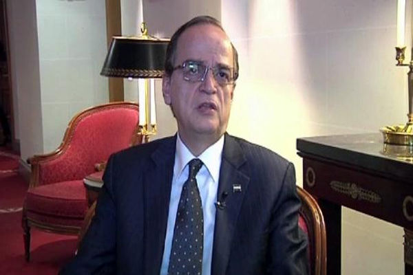 رئیس ائتلاف مخالفان دولت سوریه با وزیر خارجه مصر در قاهره دیدار کرد