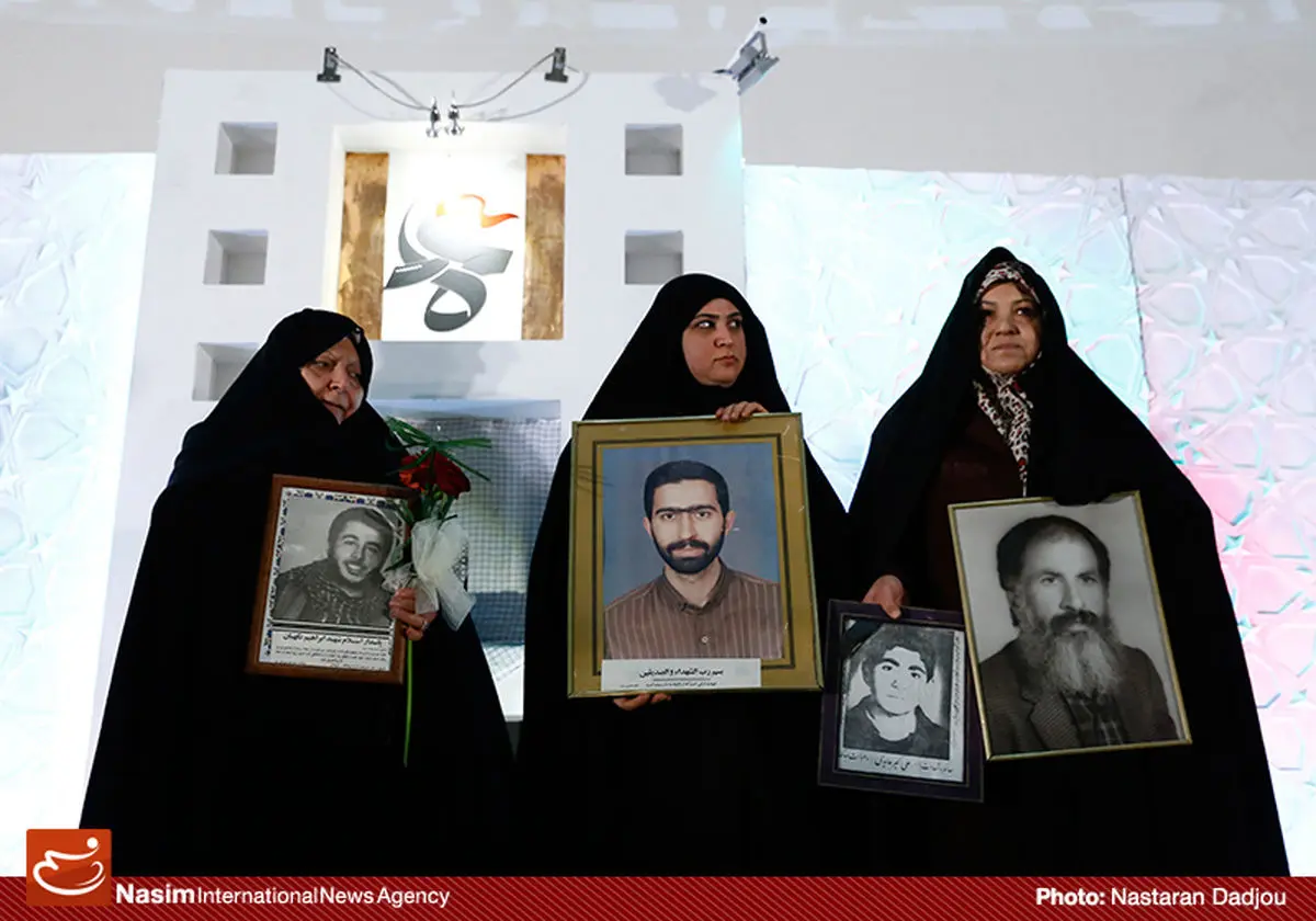 یادگار دفاع مقدس:  تمام ایران پشت سر رهبر معظم انقلاب ایستاده‌اند