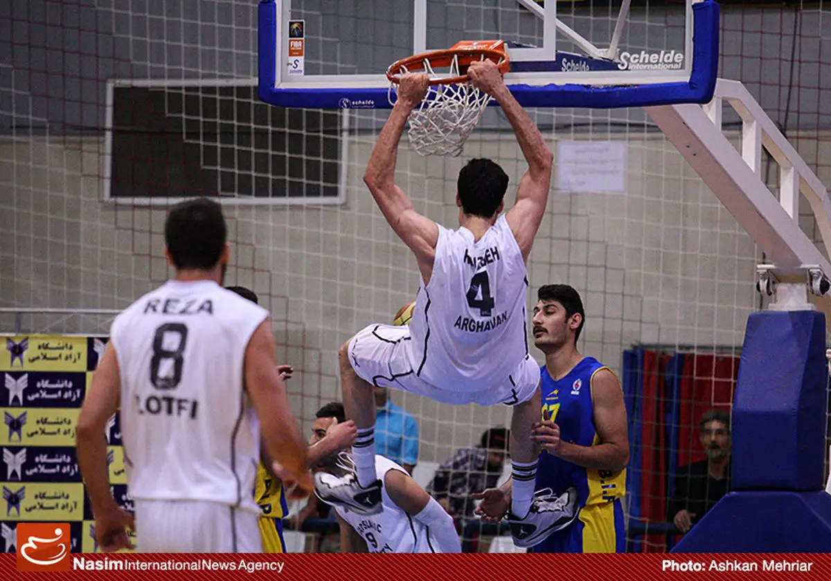 دانشگاه آزاد تهران میزبان خود پالایش نفت آبادان را شکست داد