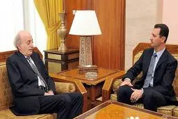 پسر عموی بشار اسد و ولید جنبلاط در مصر با یکدیگر دیدار کردند