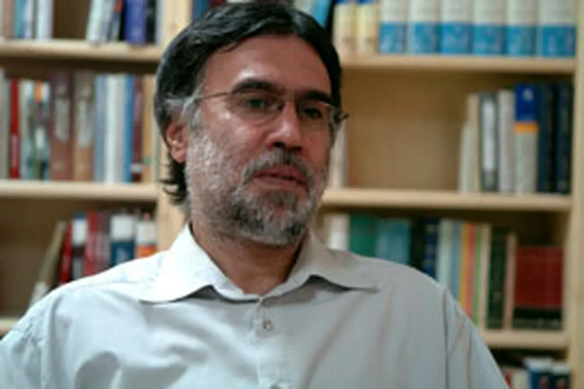 کمره‌ای: باید برای توزیع مناسب کتاب در سطح کشور برنامه‌ریزی شود