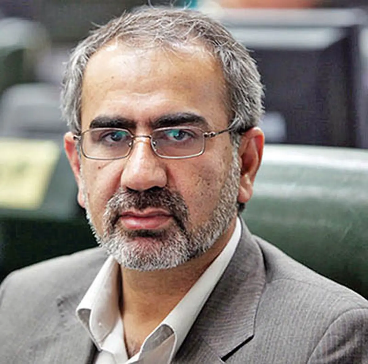 جعفر قادری: در صورت عدم اصلاح مدیریت شرکت هواپیمایی آسمان، با وزیر کار برخورد می‌کنیم