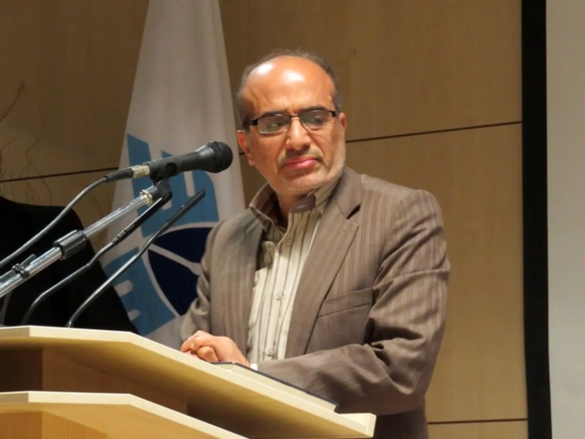 فرماندار ویژه دزفول: مدارس به وسایل پژوهشی مجهز شوند