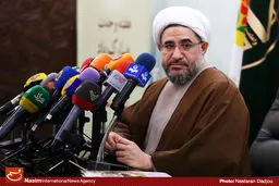 آیت‌الله اراکی: اگر کسی در راه اختلاف گام برداشت اگر هیأتی هم باشد نیروی دشمن است