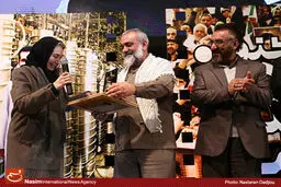 پروانه معصومی و فرخ نعمتی فانوس جشنواره عمار را گرفتند + برگزیدگان بخش‌های مختلف