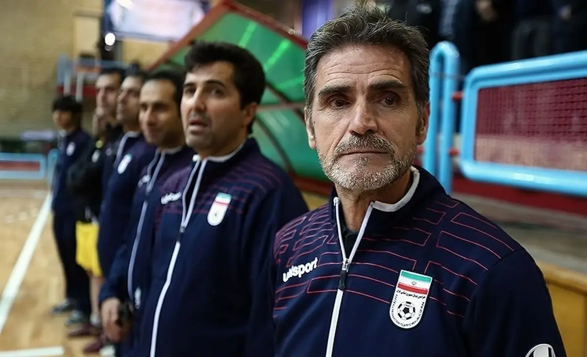 سرمربی تیم ملی فوتسال ۲۶ دی به تهران می‌آید